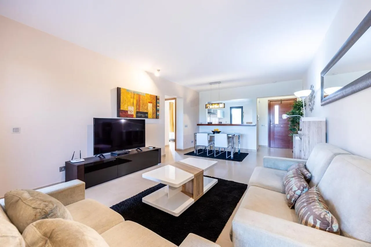 Coolhouses Algarve, Luz 2 Bed Elegant Flat, Private Pool & Garden, Spa Facilities, Mar Da Luz 19 Portugal