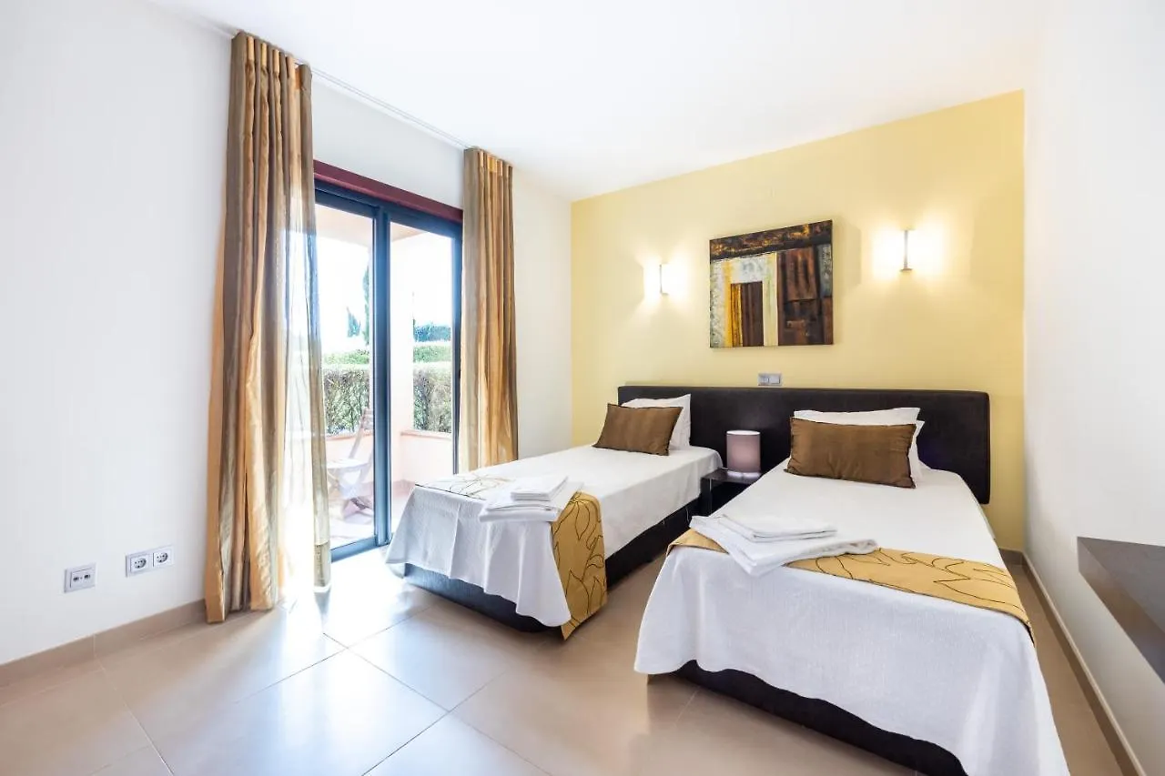 Coolhouses Algarve, Luz 2 Bed Elegant Flat, Private Pool & Garden, Spa Facilities, Mar Da Luz 19