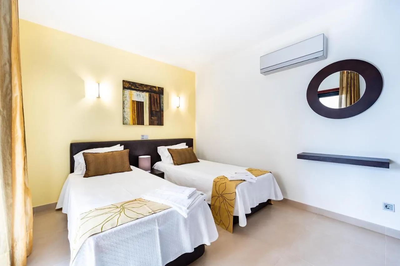 Coolhouses Algarve, Luz 2 Bed Elegant Flat, Private Pool & Garden, Spa Facilities, Mar Da Luz 19 Praia Da Luz
