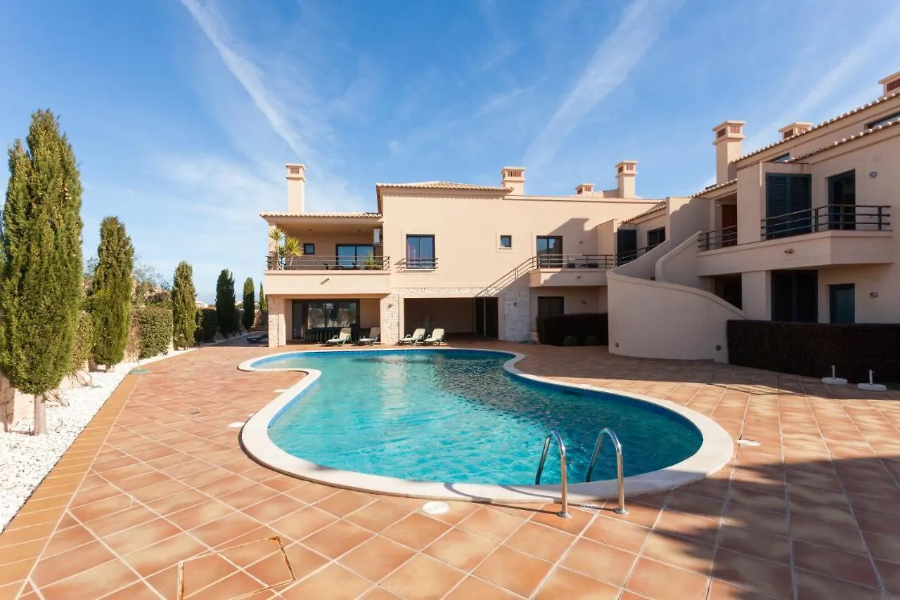 Coolhouses Algarve, Luz 2 Bed Elegant Flat, Private Pool & Garden, Spa Facilities, Mar Da Luz 19 Apartment